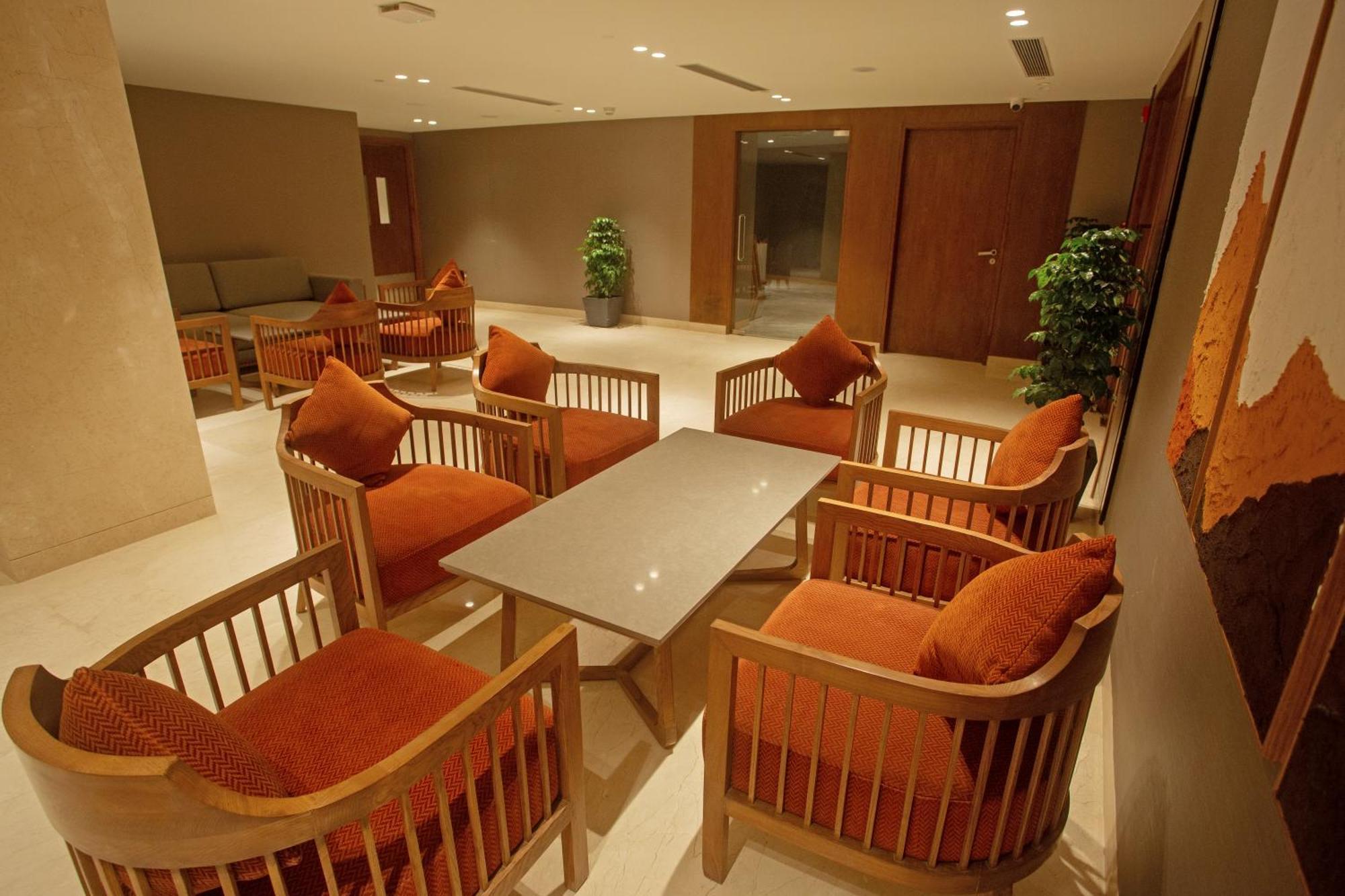 Hotel Arista By Ambition Guwahati Esterno foto