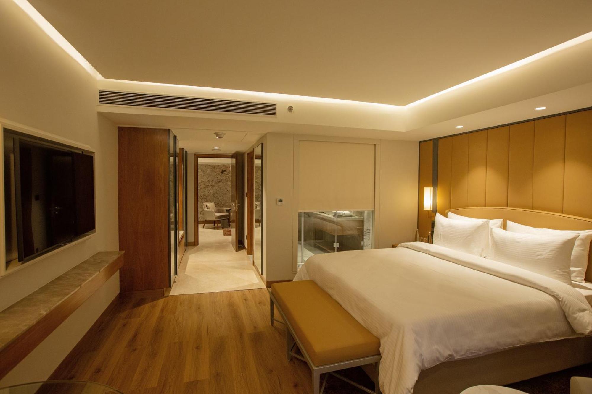 Hotel Arista By Ambition Guwahati Esterno foto