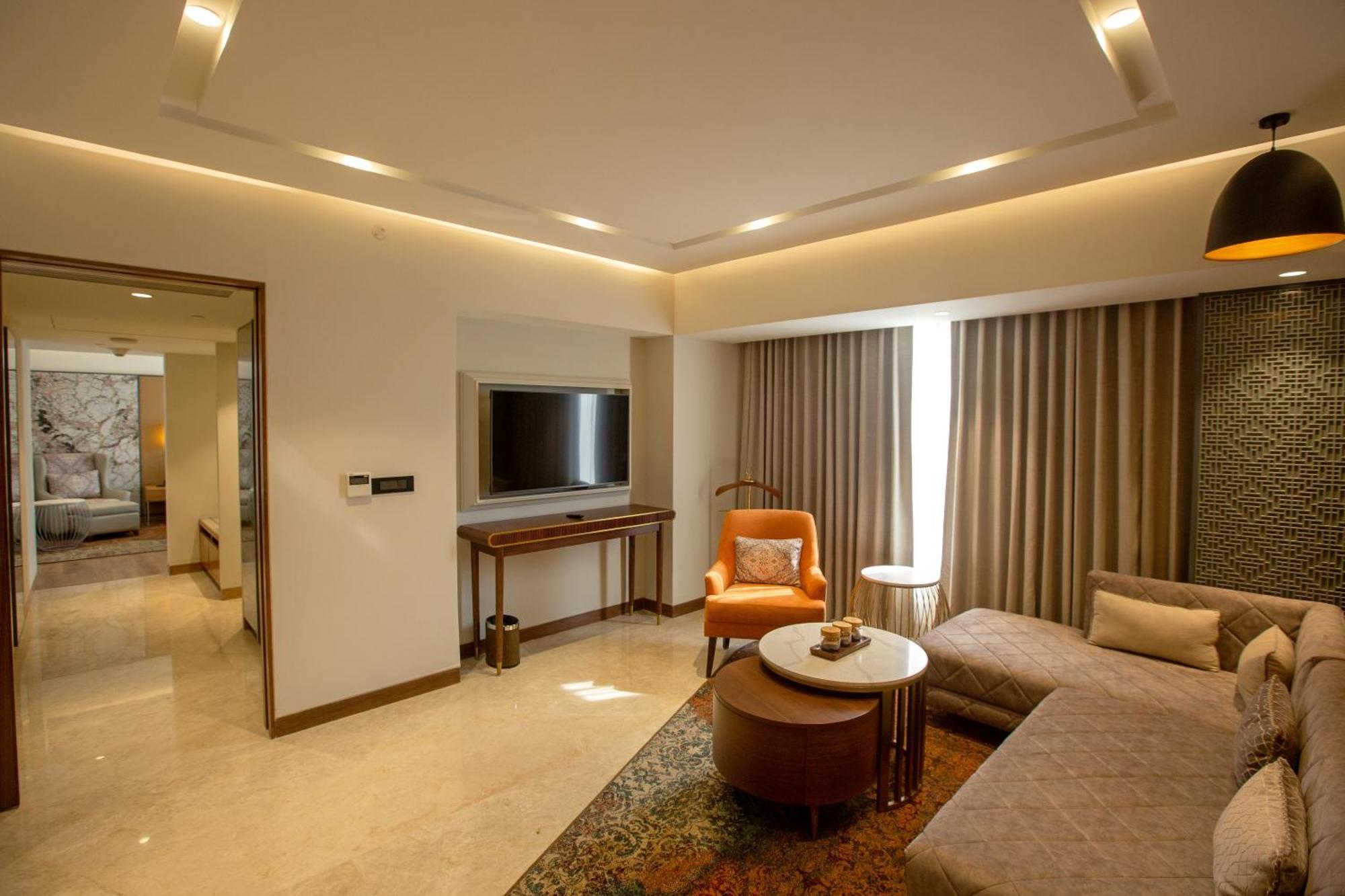 Hotel Arista By Ambition Guwahati Esterno foto