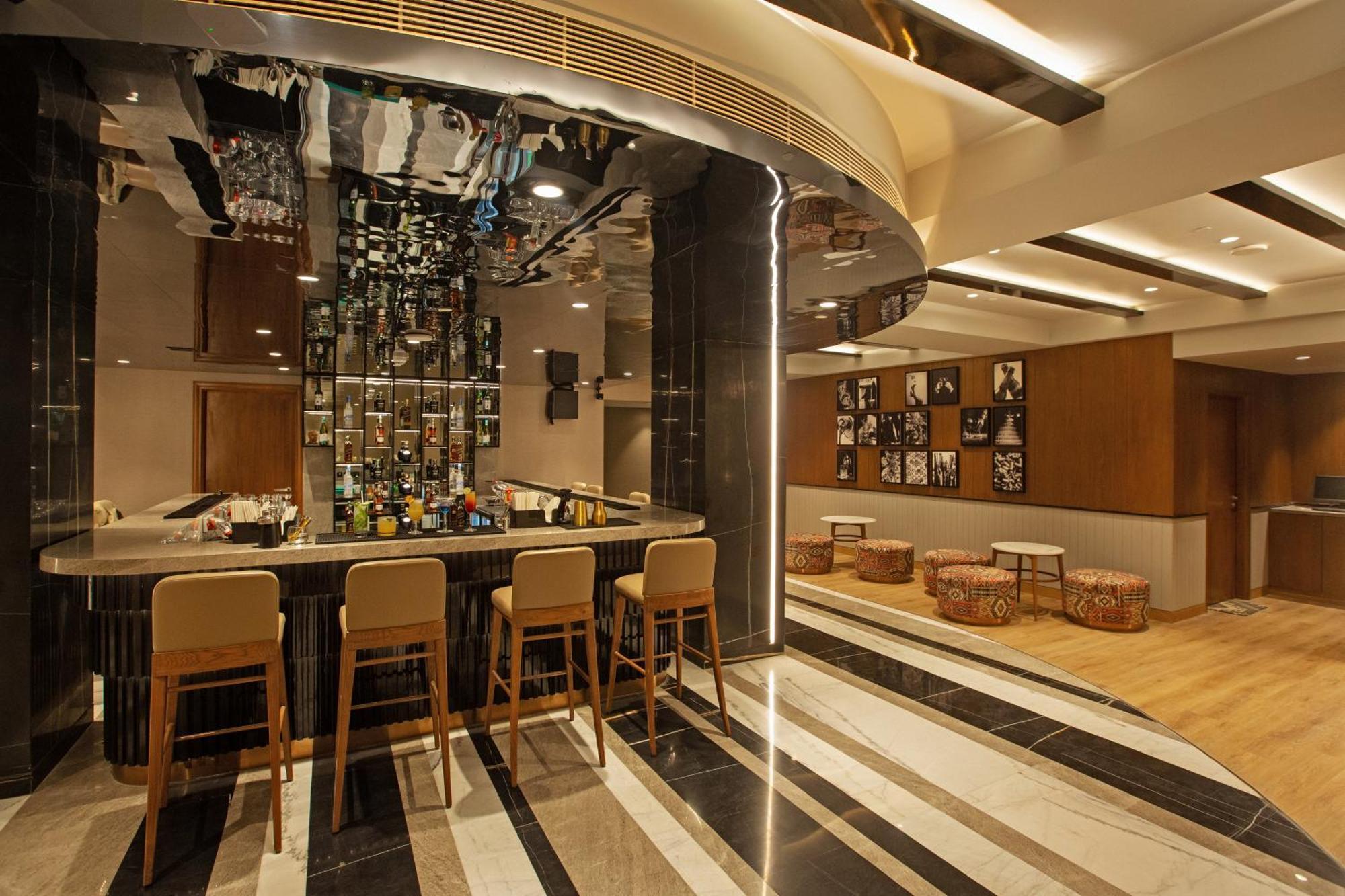 Hotel Arista By Ambition Guwahati Esterno foto