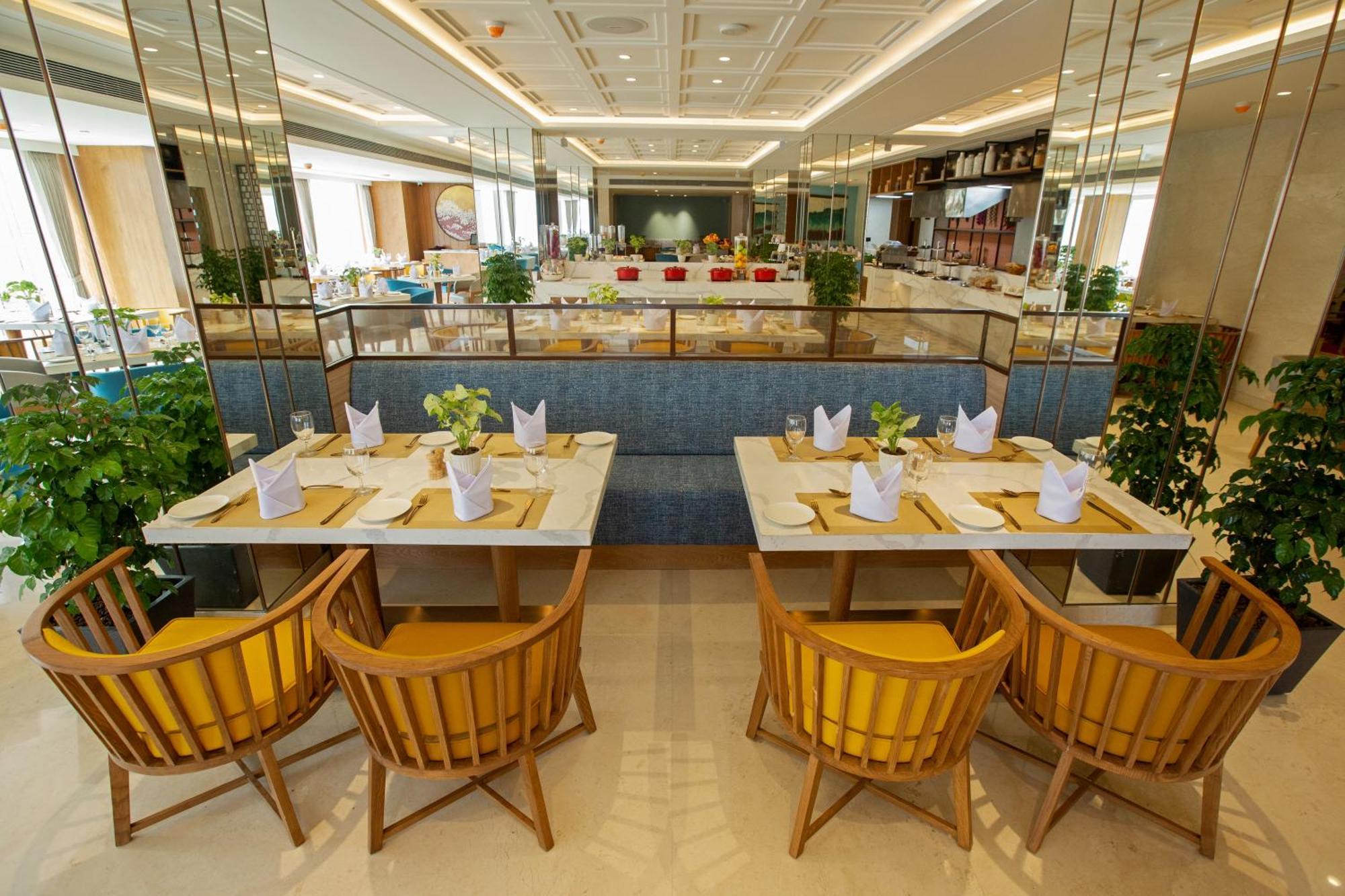 Hotel Arista By Ambition Guwahati Esterno foto